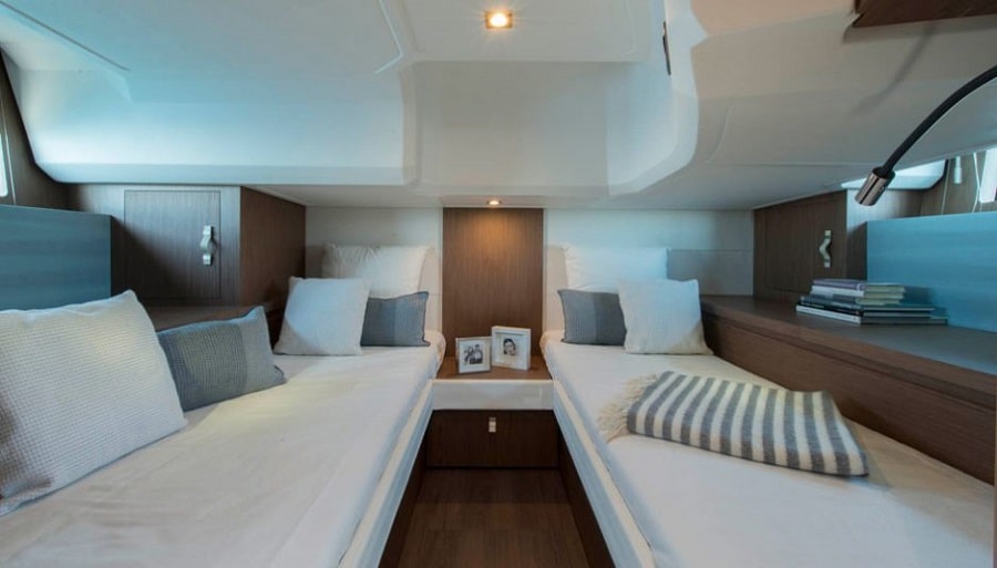Các loại du thuyền cho thuê năm sao Côn Đảo luôn có số lượng phòng ngủ từ 2 đến 3 phòng, chứa được tối đa lên đến gần 40 khách và có nhiều khoảng không gian riêng tư